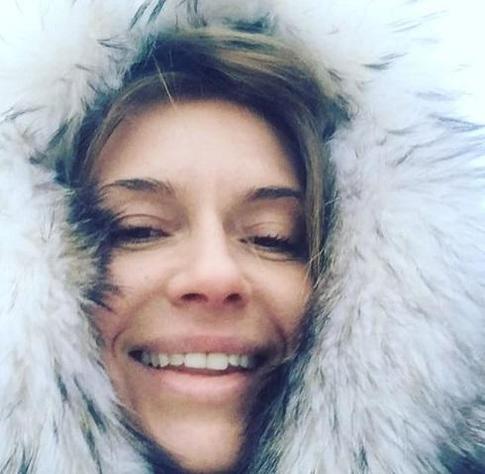 Простуженная Толкалина поет песню больного Гребенщикова