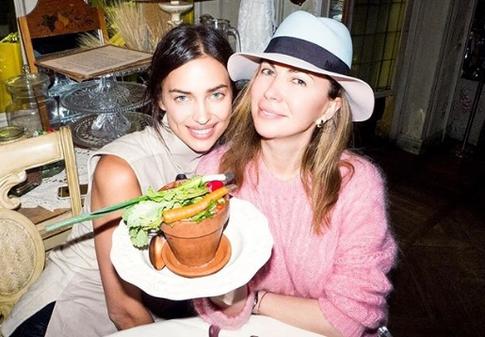 Ирина Шейк удивила откровенным фото «татарской сестры»