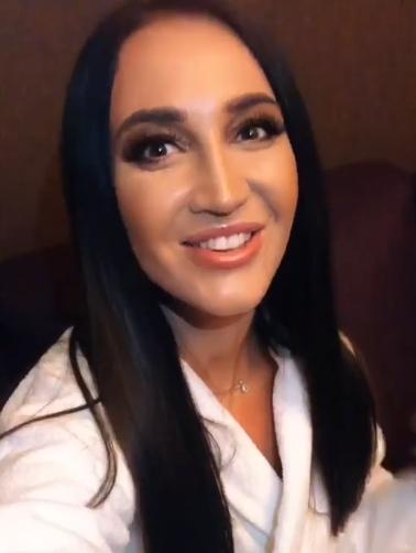 Бузова хромает и мучается от боли