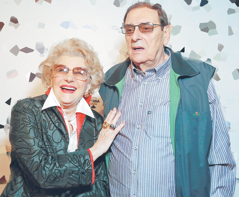 Светлану Дружинину и Анатолия Мукасея поздравили с бриллиантовой свадьбой