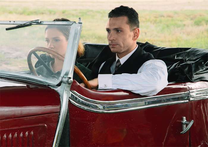 А для роли в фильме «Мурка» ему пришлось вспомнить опасные увлечения юности