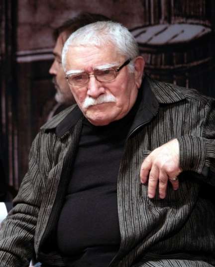 Армен Джигарханян