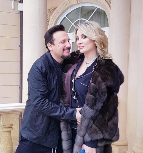 «Я чувствую себя королевой»: жена призналась Михайлову в своих чувствах