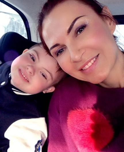 Бледанс повеселилась с экс-супругом на празднике сына