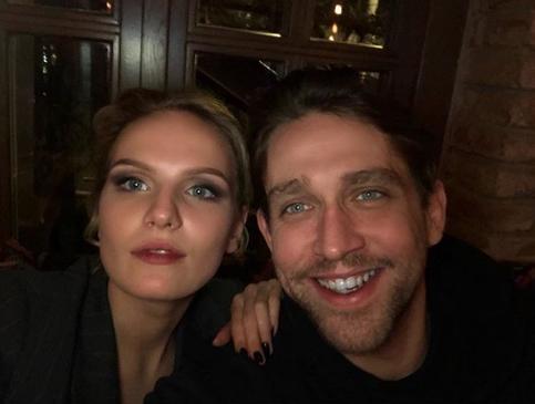 Бывшая девушка Павла Табакова вышла замуж