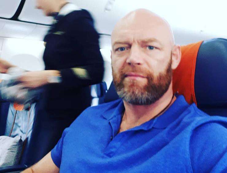 Актер Владислав Демин