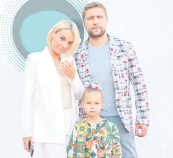 Дарья Сагалова с семьей