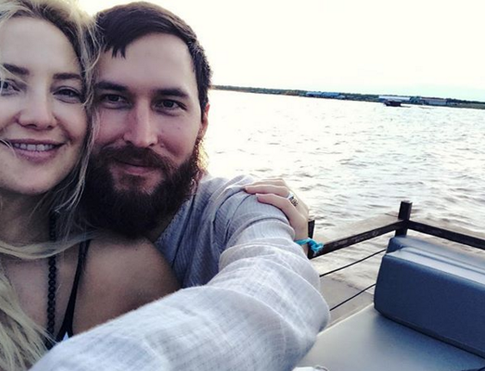 Кейт Хадсон скоро станет трижды мамой