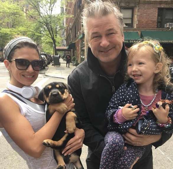 Алек Болдуин с семьей