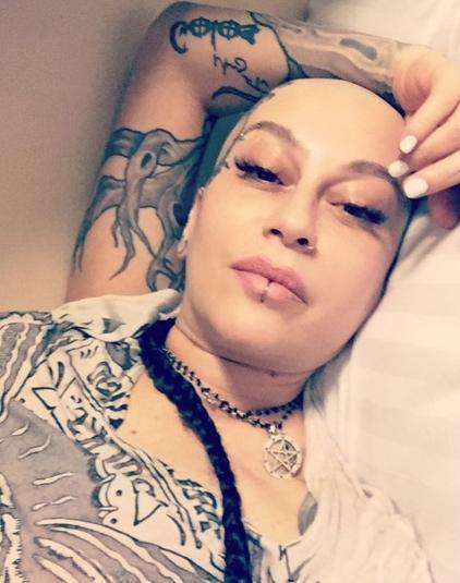 Наргиз Закирова