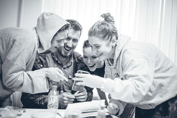 Сейчас Наталья снимается в новом проекте, сценарий которого построен на приключениях людей с экстрасенсорными способностями. На съемках занят и популярный актер Кирилл Кяро