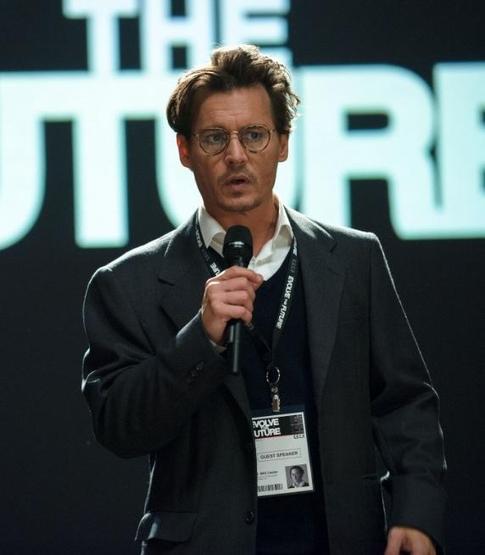 На Джонни Деппа подали в суд его же охранники