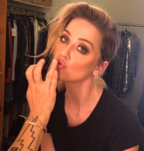 Маленькая грудь бывшей жены Джонни Деппа разочаровала фанатов