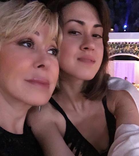 Дочь Успенской публикует откровенные снимки в соцсети