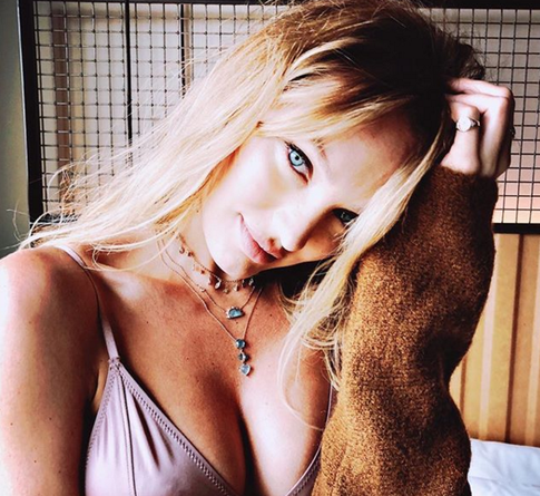 Кэндис Свейнпол снова стала мамой