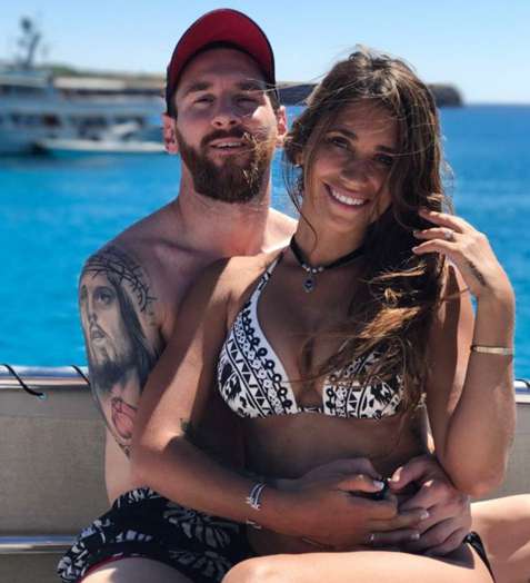 Лионель Месси с женой