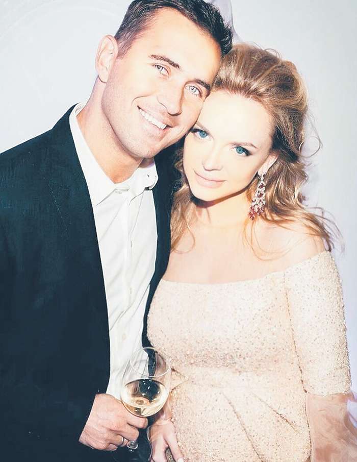 Александр Кержаков и Милана Тюльпанова Александр Кержаков и Милана Тюльпанова