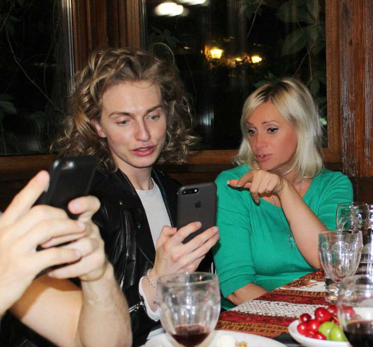 Гулькина в раздумьях: что же делать с зубом?