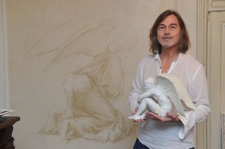 Никас Сафронов - за естественность и красоту Никас Сафронов - за естественность и красоту