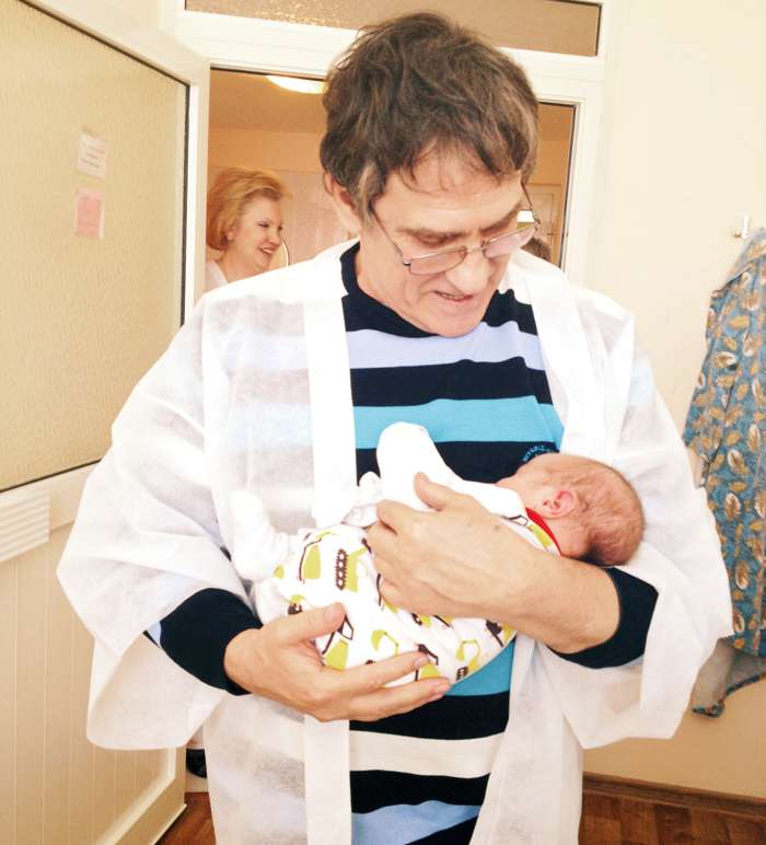 Появление на свет внука было огромной радостью и для Валерия Гаркалина