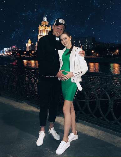 ДМИТРИЙ ТАРАСОВ И АНАСТАСИЯ КОСТЕНКО