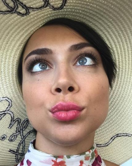 Самбурская объяснила причину своего долгого отсутствия в соцсетях