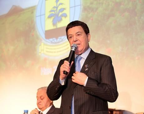 Кобзона госпитализиро­вали в Москве