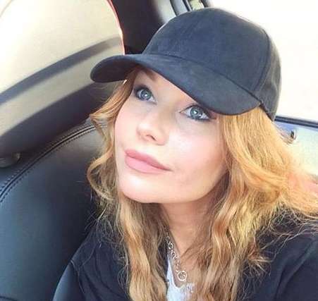 Елена Корикова