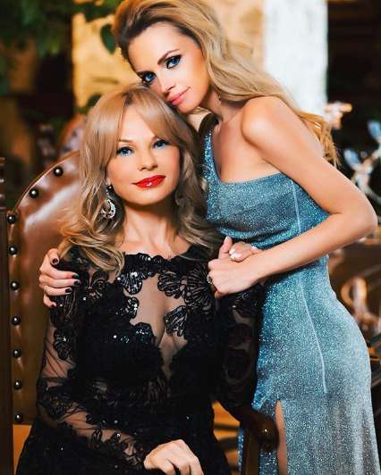 Милана Кержакова с мамой