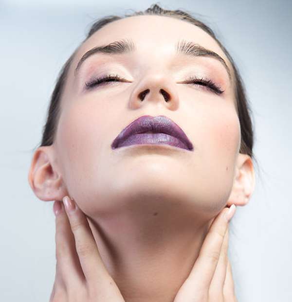 Матовая помада остается в трендах уже несколько сезонов