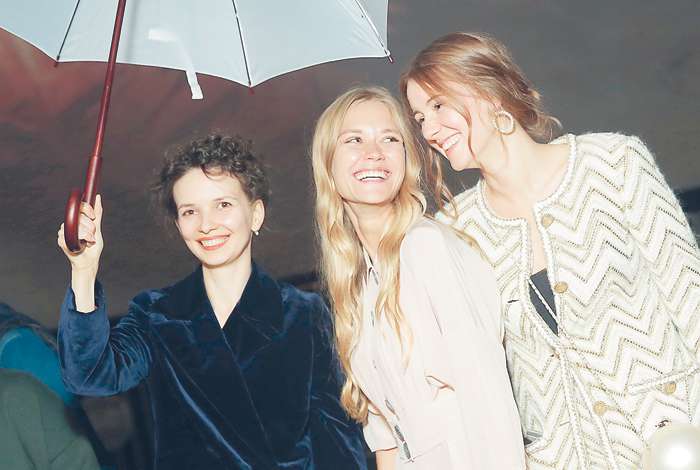 Мария Смольникова, Варвара Бородина и Ирина Старшенбаум