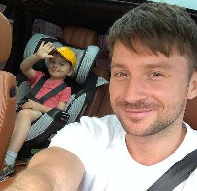 Сергей Лазарев с сыном
