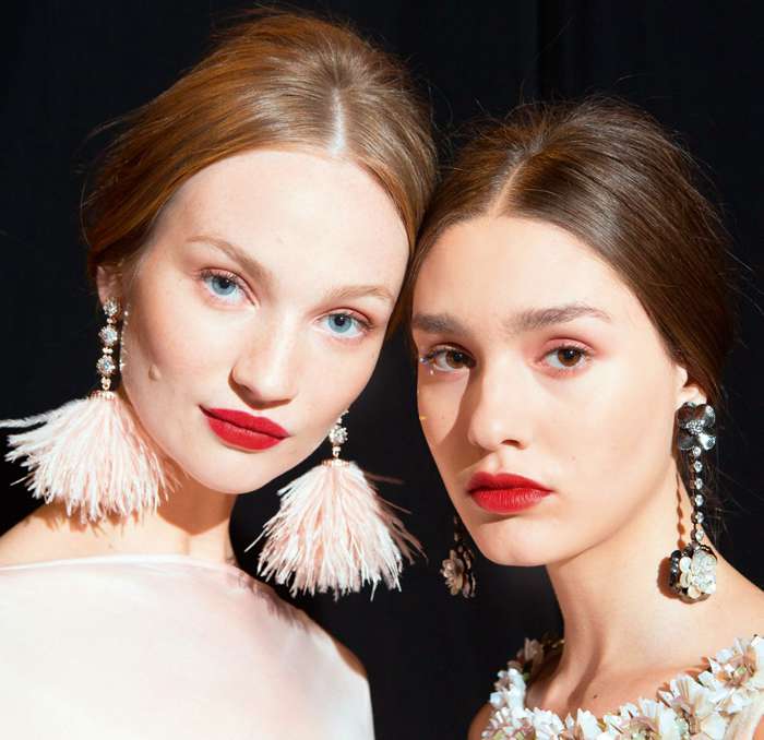 Красная помада – это вечная классика