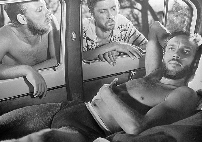 «Три плюс два»