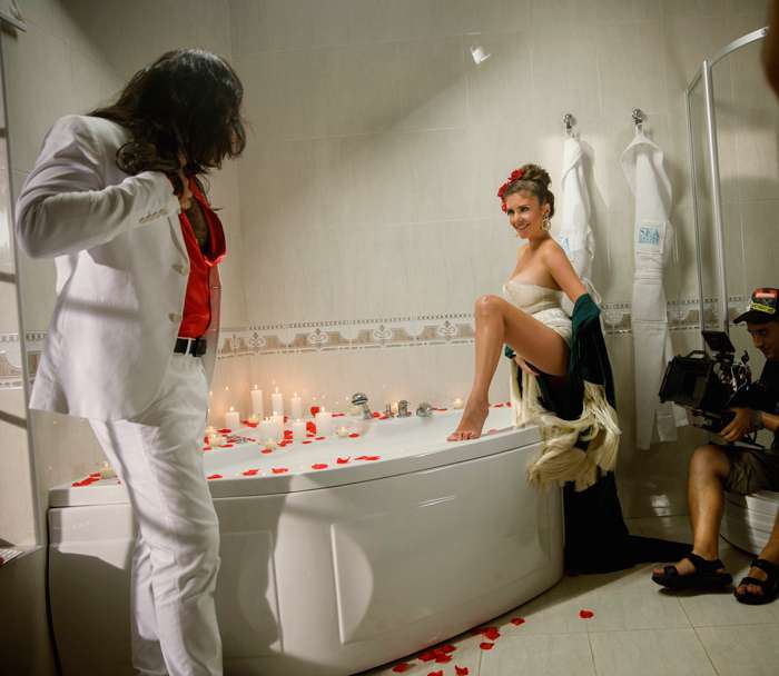 Клип обещает быть жарким