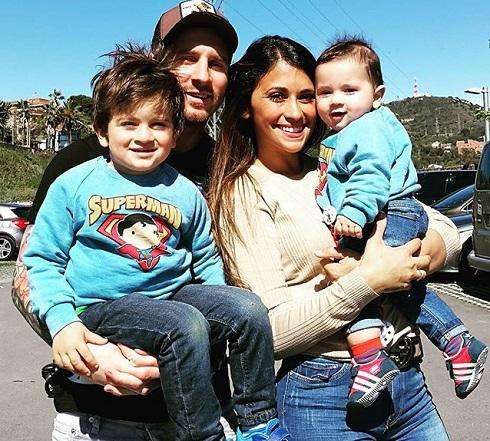 Лионель Месси с семьей