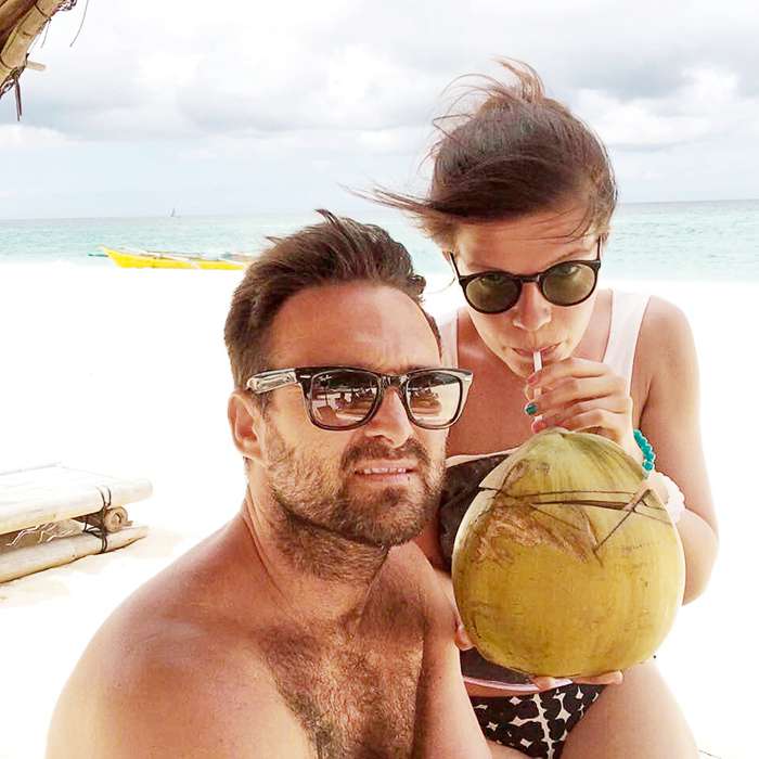 В первый год совместной жизни пара много путешествовала: были в списке их туристических маршрутов и Европа, и Мальдивы, и Алтай