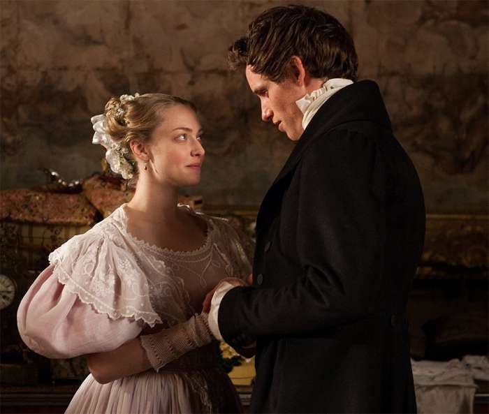 «Отверженные», где Аманда сыграла роль Козетты, получили три «Оскара»