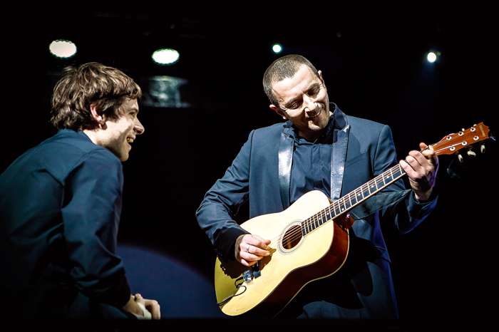 В спектакле Кирилла Серебренникова «Обыкновенная история» Агранович сыграл Адоева-старшего