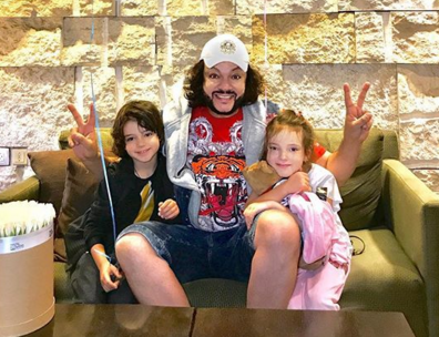 Филипп Киркоров решил продлить наследникам беззаботное детство