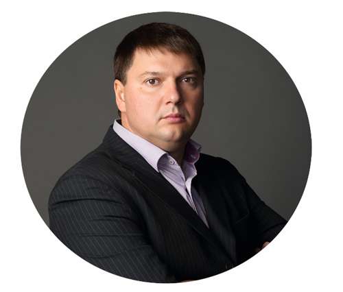 Роман Лоторев