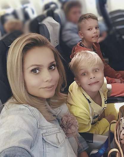 Ксения Новикова с сыновьями