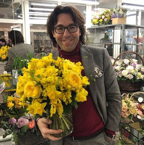 Малахов порадовал подписчиков фото с младенцем