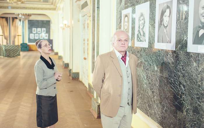 Работа над сериалом шла в Москве, Петербурге и Саратове.Театральные сцены снимали в Саратовском театре оперетты Работа над сериалом шла в Москве, Петербурге и Саратове.Театральные сцены снимали в Саратовском театре оперетты