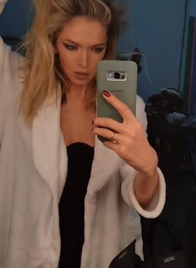 Подписчики осудили Брежневу за вульгарный наряд