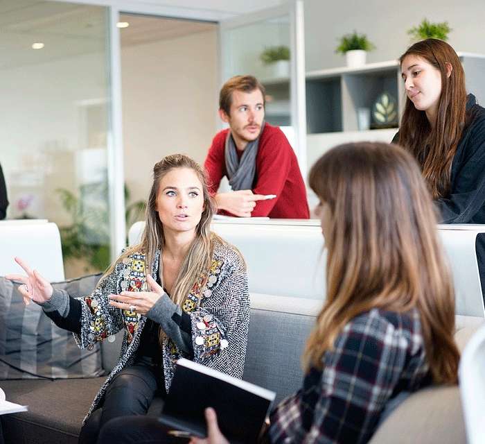 Попросите дотошного коллегу показать, как нужно делать то, что, по его мнению, вы делаете неправильно Попросите дотошного коллегу показать, как нужно делать то, что, по его мнению, вы делаете неправильно