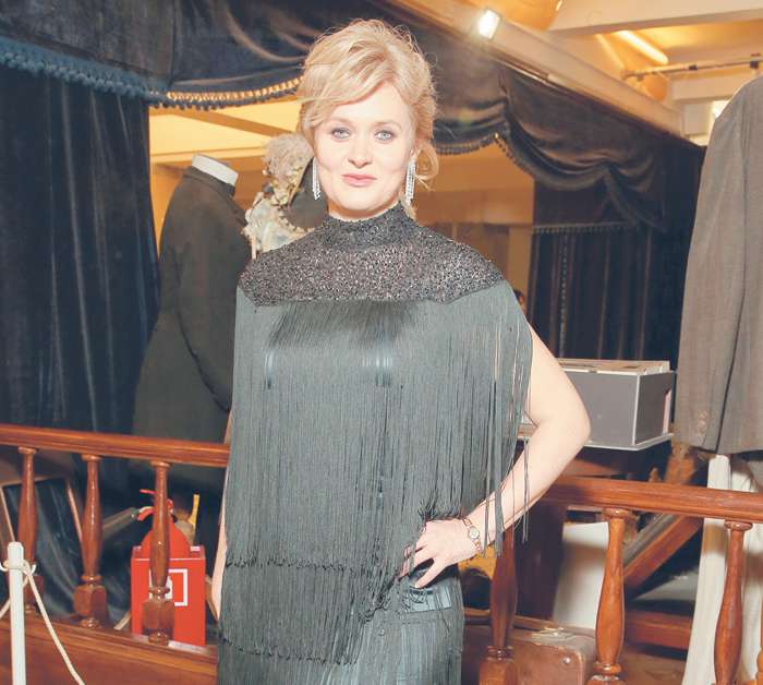 Анна Михалкова получила приз за лучшую женскую роль на телевидении. Так была отмечена игра актрисы в сериале «Обычная женщина»