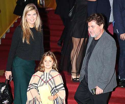 Цекало был женат на Виктории Галушке, сестре Веры Брежневой Цекало был женат на Виктории Галушке, сестре Веры Брежневой