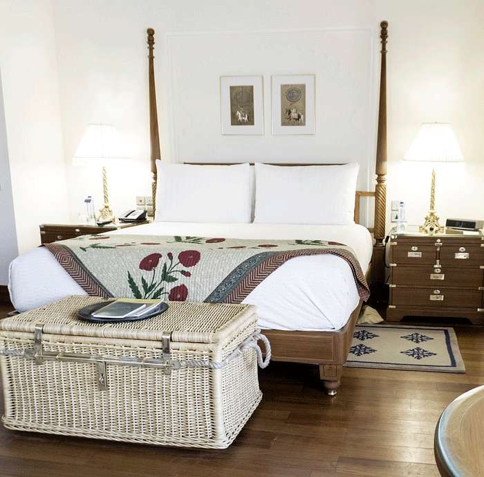 Спальня будет способствовать финансовому упадку, так что уберите деньги в другое место Спальня будет способствовать финансовому упадку, так что уберите деньги в другое место