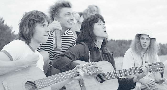 Кадр из фильма «Лето»